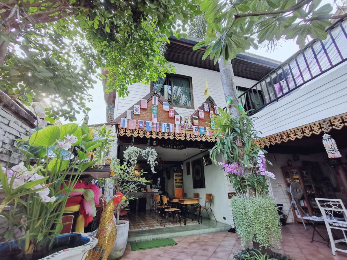 Tavee Guesthouse 방콕 외부 사진
